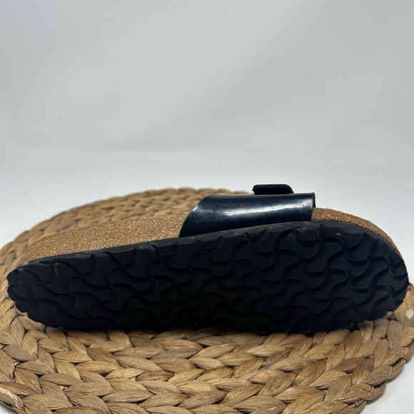 Birkenstock Madrid Black Glossy Sandals Size 7 Women's - Picture 3 of 8